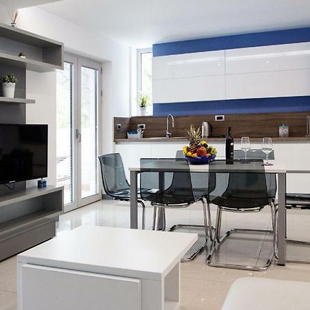 Apartments Petra Njivice Ngoại thất bức ảnh