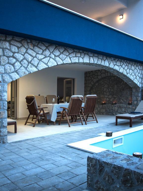 Apartments Petra Njivice Ngoại thất bức ảnh