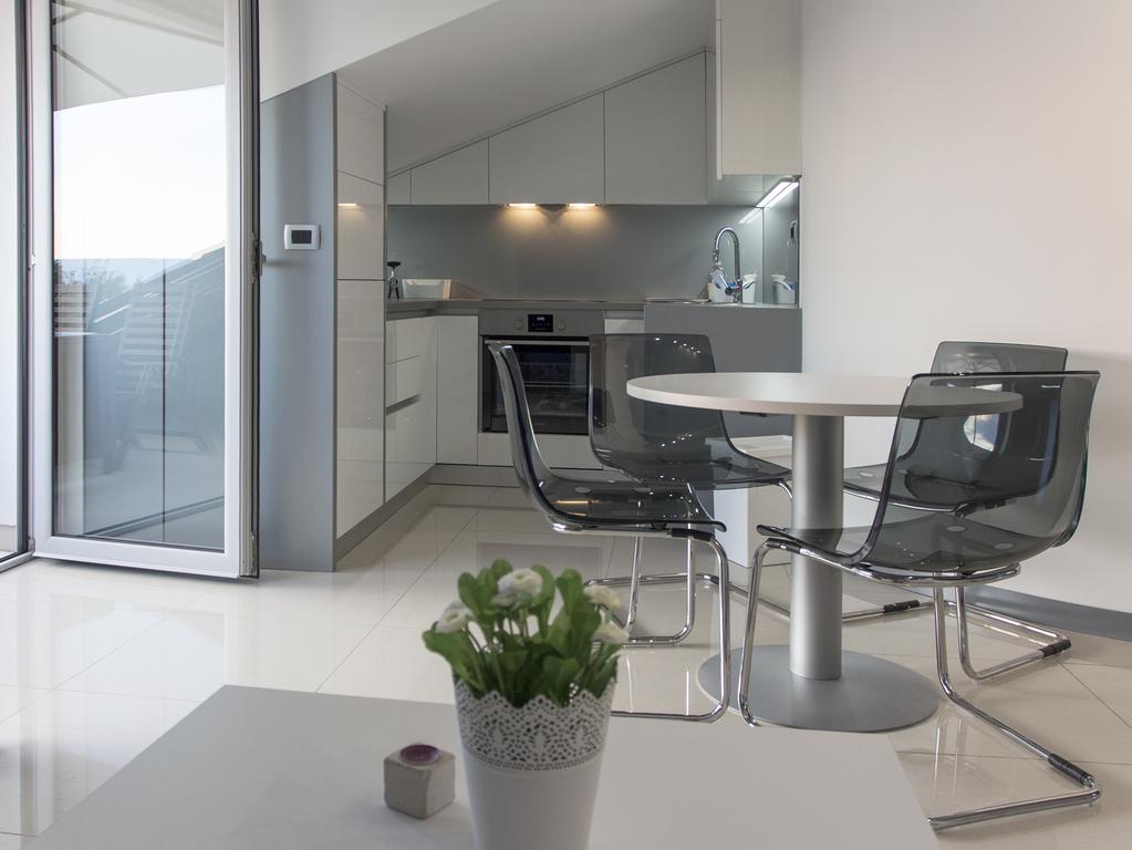 Apartments Petra Njivice Ngoại thất bức ảnh