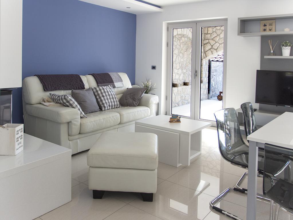Apartments Petra Njivice Ngoại thất bức ảnh