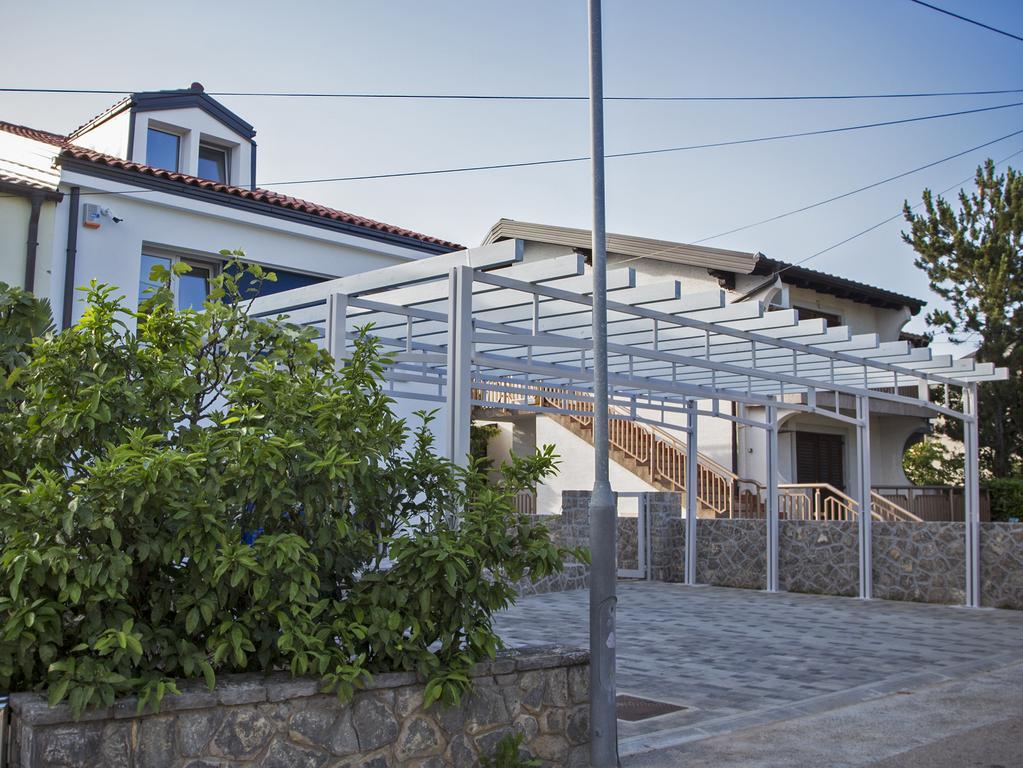 Apartments Petra Njivice Ngoại thất bức ảnh