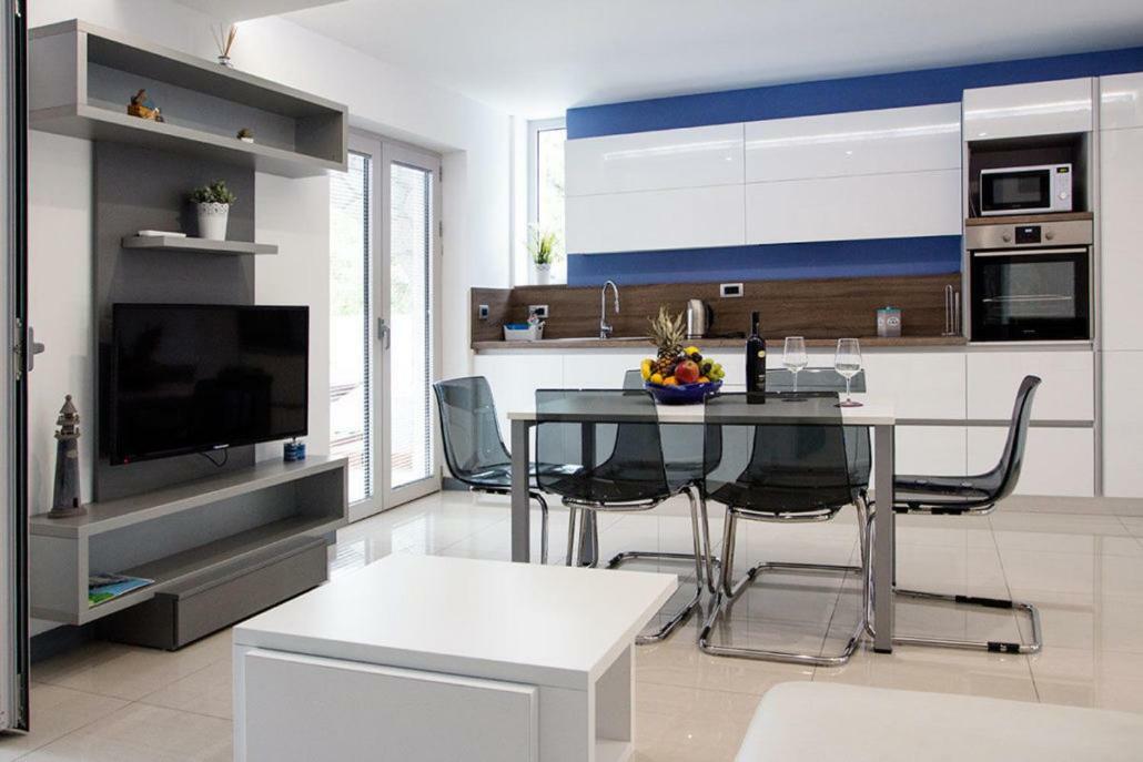 Apartments Petra Njivice Ngoại thất bức ảnh
